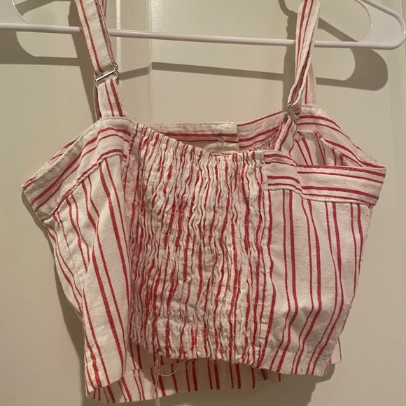 Brandy Melville Red and White Crop Top - Picture 4 of 8